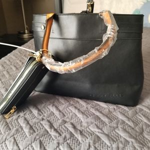 Perry Ellis Purse w/wallet